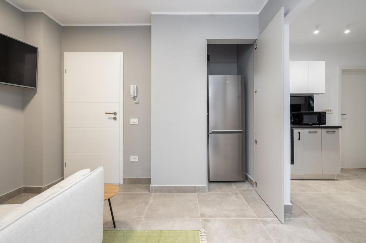 Alfie Center Apartment Bukarest Exteriör bild